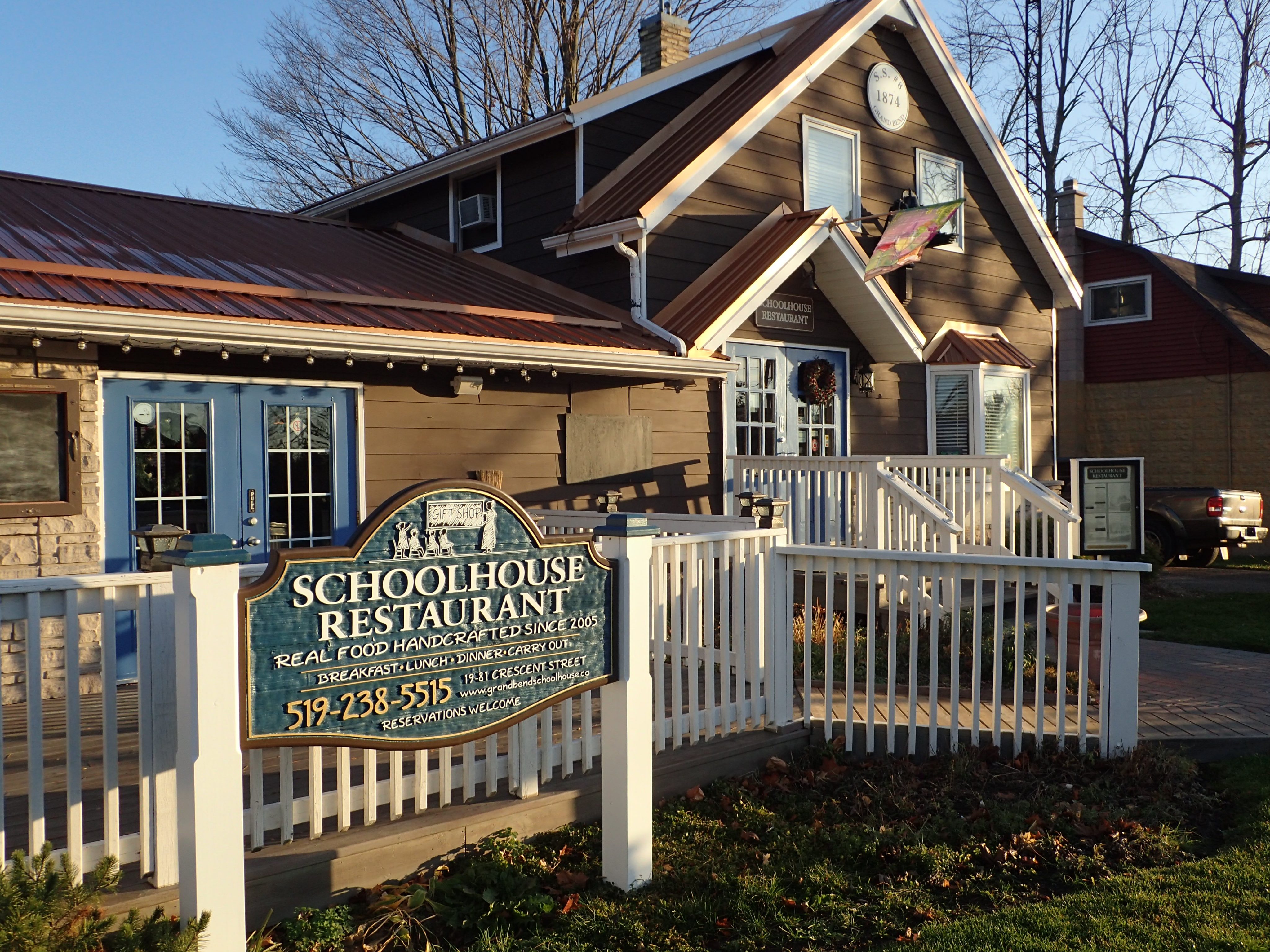 Schoolhouse Restaurant Ontario S Blue Coast   PB150011 4096x3072 